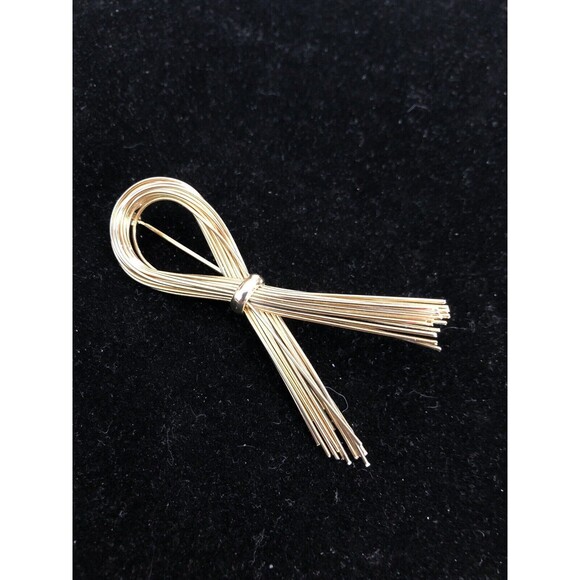 STUNNING VINTAGE ESTATE GOLD TONE LOOP BOW  BROOCH!!! - Picture 4 of 6